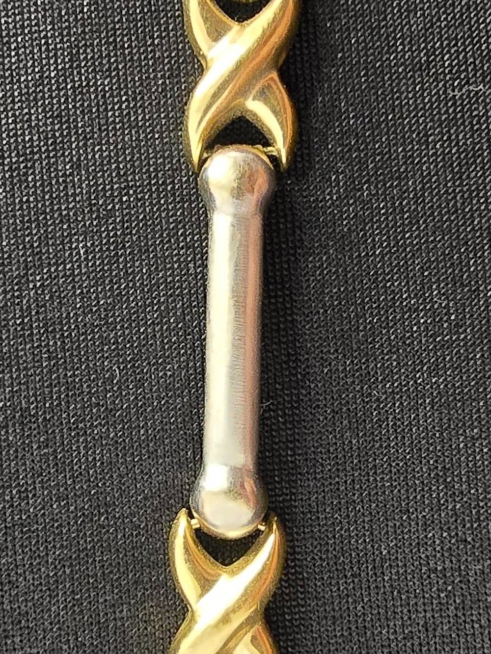 14K AU White and Gold "Kisses" Bracelet